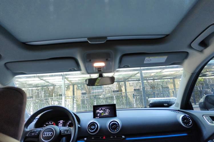 Used Audi A3 2018 30th Anniversary Edition Limousine 35 TFSI Fashion Model Headliner