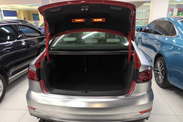 Used Audi A3 2018 30th Anniversary Edition Limousine 35 TFSI Fashion Model Trunk