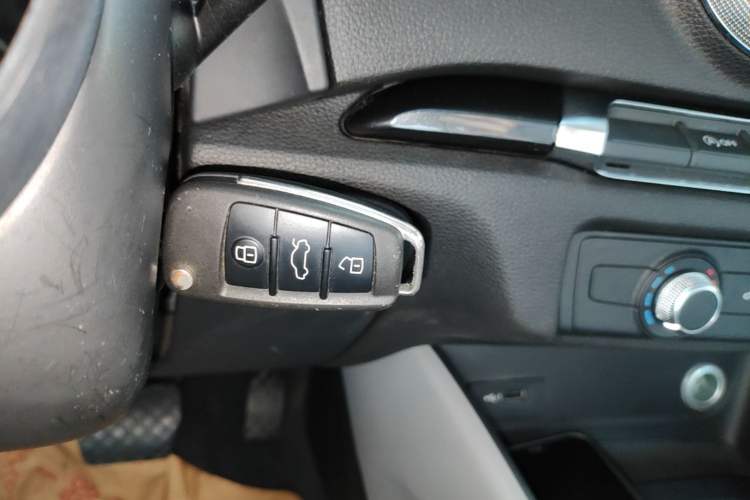 Used Audi A3 2018 30th Anniversary Edition Limousine 35 TFSI Fashion Model Vehicle Key