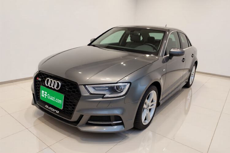 Używany Audi A3 2018 30th Anniversary Edition Limousine 35 TFSI Fashion Model Guazi used car, China used car export, Used car for sale, Used  cars, Cheapest cars for sale