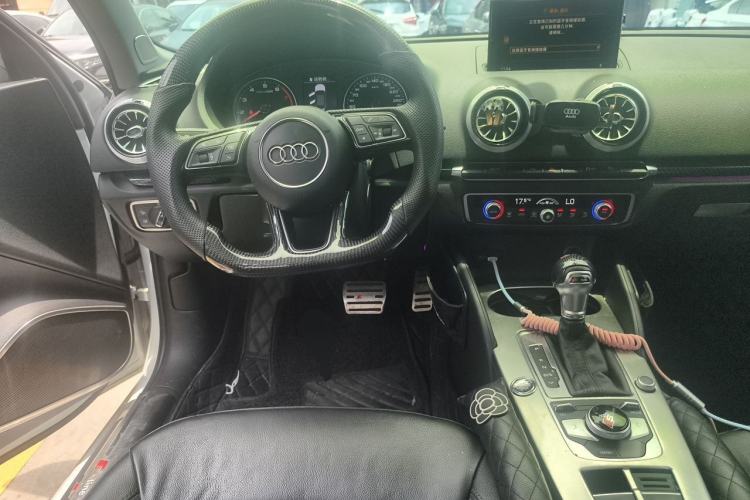 Used Audi A3 2018 30th Anniversary Edition Limousine 35 TFSI Style Model Steering Wheel