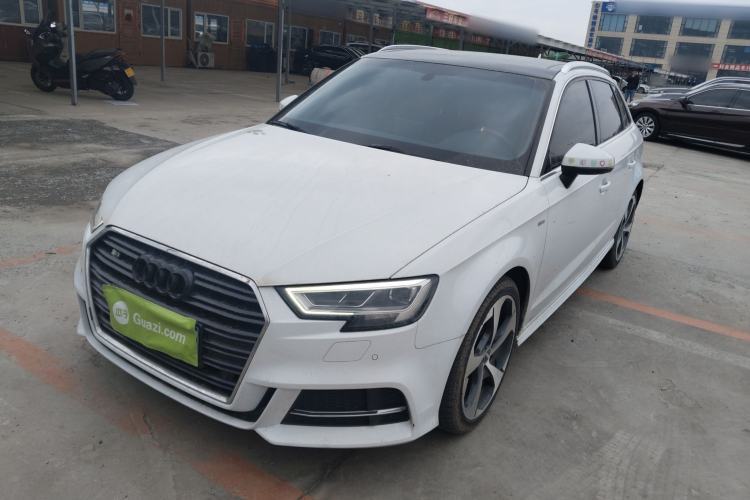 Used Audi A3 2018 30th Anniversary Edition Sportback 35 TFSI Sport Model Guazi used car, China used car export, Used car for sale, Used cars, Cheapest cars for sale
