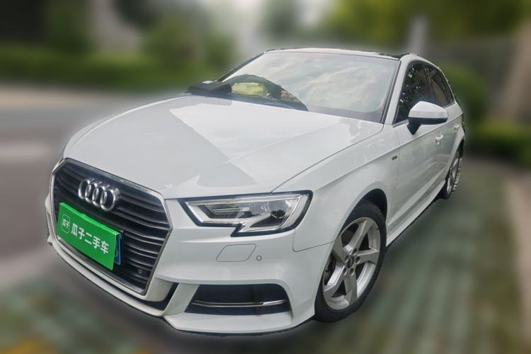 Used Audi A3 2018 30th Anniversary Edition Sportback 35 TFSI Fashion Model Guazi used car, China used car export, Used car for sale, Used  cars, Cheapest cars for sale