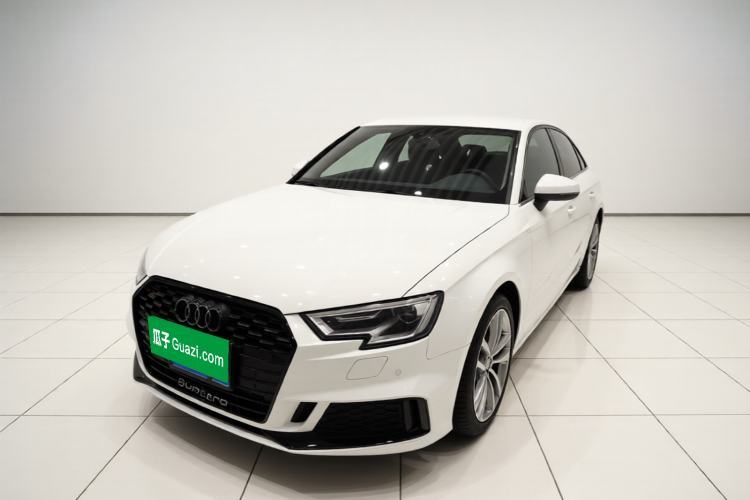 Used Audi A3 2018 30th Anniversary Edition Limousine 35 TFSI Ambition Model Guazi used car, China used car export, Used car for sale, Used cars, Cheapest cars for sale