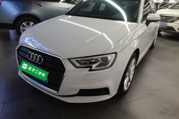 Used Audi A3 2018 30th Anniversary Edition Sportback 35 TFSI Ambition Model Guazi used car, China used car export, Used car for sale, Used cars, Cheapest cars for sale