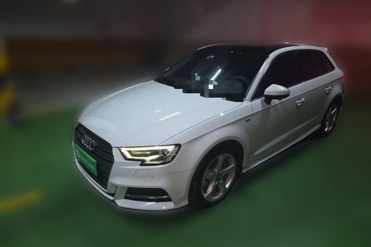 Used Audi A3 2018 30th Anniversary Edition Sportback 35 TFSI Fashion Model Guazi used car, China used car export, Used car for sale, Used cars, Cheapest cars for sale