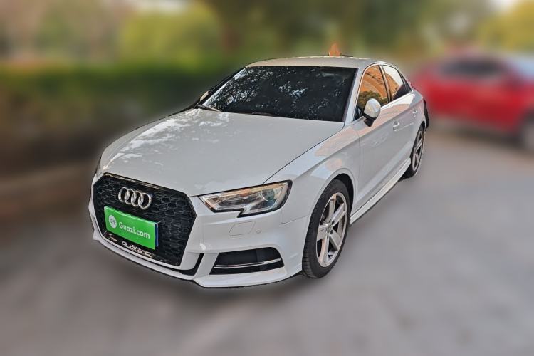 Used Audi A3 2018 30th Anniversary Edition Limousine 35 TFSI Ambition Model Guazi used car, China used car export, Used car for sale, Used cars, Cheapest cars for sale