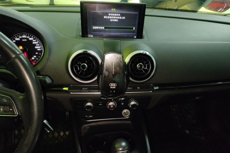 Used Audi A3 2018 30th Anniversary Edition Limousine 35 TFSI Fashion Model Audio And AC Panel