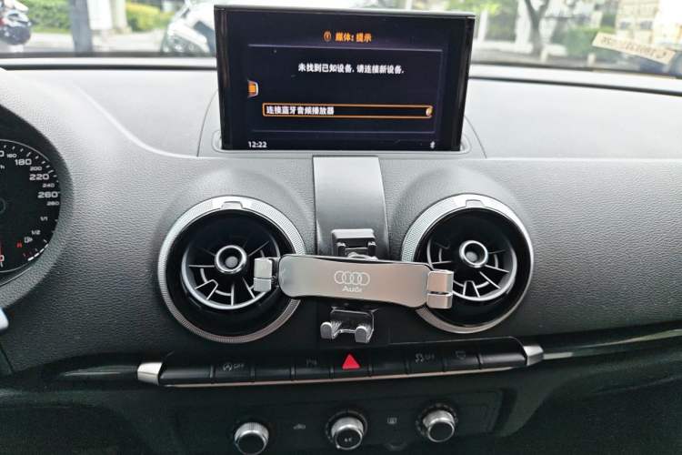 Used Audi A3 2018 30th Anniversary Edition Sportback 35 TFSI Fashion Model Audio And AC Panel