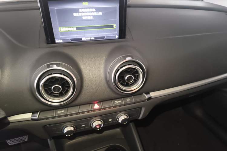 Used Audi A3 2018 30th Anniversary Edition Limousine 35 TFSI Ambition Model Audio And AC Panel