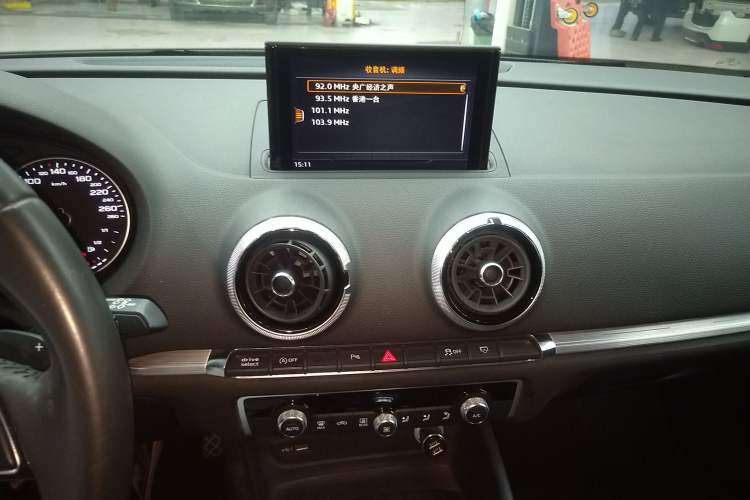 Used Audi A3 2018 30th Anniversary Edition Sportback 35 TFSI Sport Model Audio And AC Panel