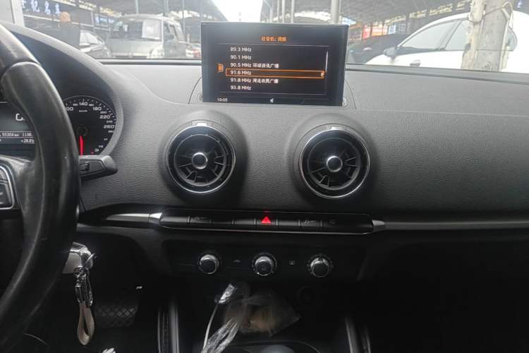 Used Audi A3 2018 30th Anniversary Edition Limousine 35 TFSI Ambition Model Audio And AC Panel