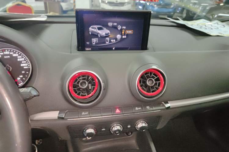 Used Audi A3 2018 30th Anniversary Edition Sportback 35 TFSI Ambition Model Audio And AC Panel