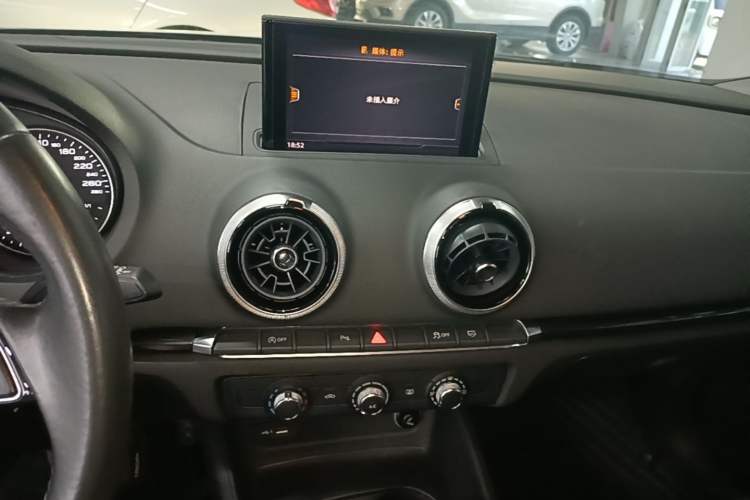 Used Audi A3 2018 30th Anniversary Edition Sportback 35 TFSI Fashion Model Audio And AC Panel