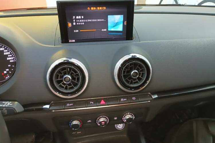 Used Audi A3 2018 30th Anniversary Edition Sportback 35 TFSI Fashion Model Audio And AC Panel
