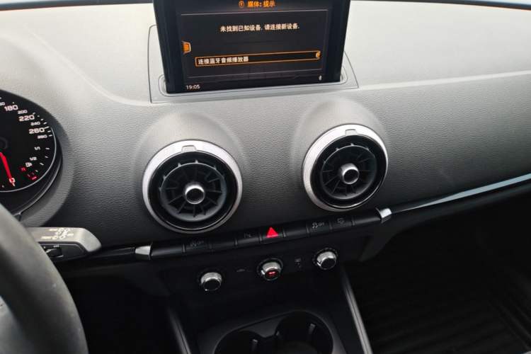 Used Audi A3 2018 30th Anniversary Edition Sportback 35 TFSI Fashion Model Audio And AC Panel