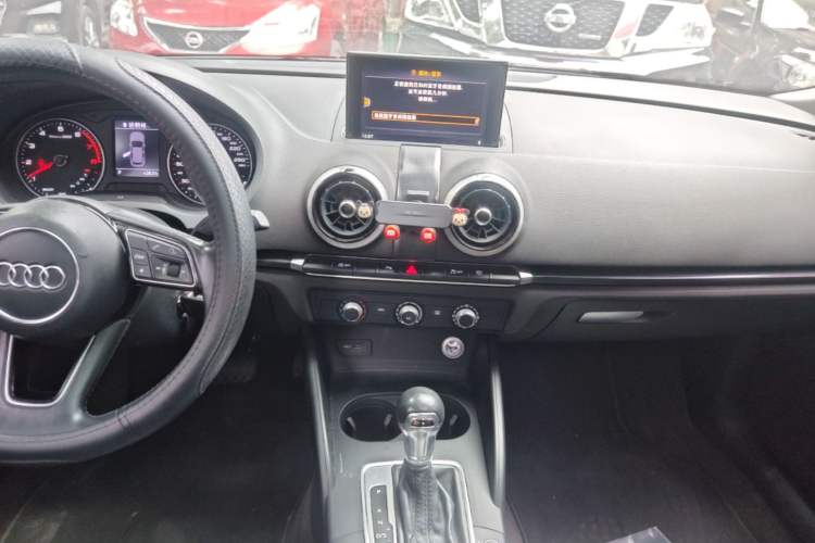 Used Audi A3 2018 30th Anniversary Edition Sportback 35 TFSI Fashion Model Audio And AC Panel
