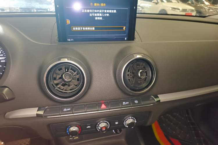 Used Audi A3 2018 30th Anniversary Edition Limousine 35 TFSI Ambition Model Audio And AC Panel