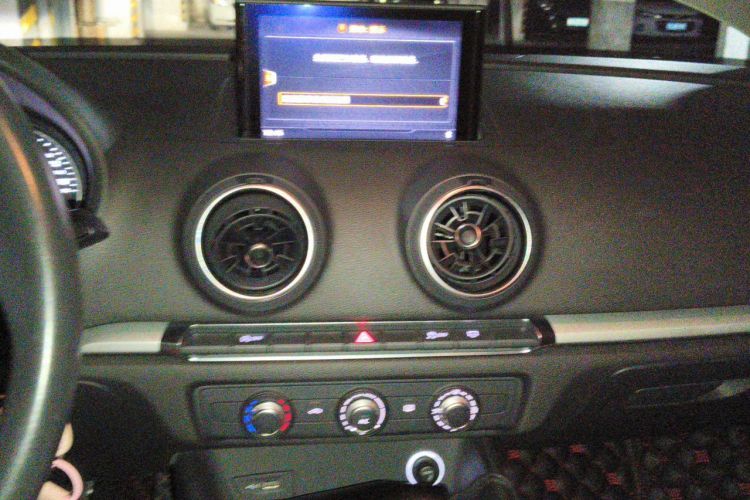 Used Audi A3 2018 30th Anniversary Edition Limousine 35 TFSI Ambition Model Audio And AC Panel