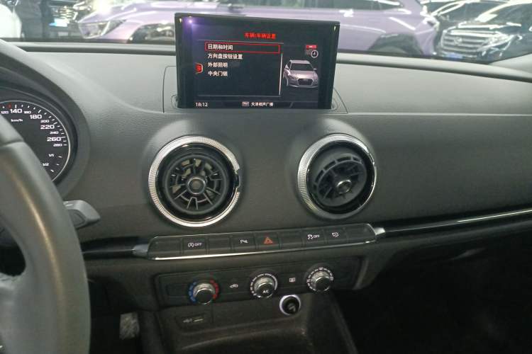 Used Audi A3 2018 30th Anniversary Edition Sportback 35 TFSI Fashion Model Audio And AC Panel