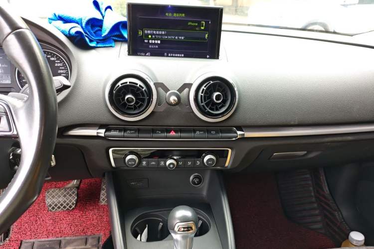 Used Audi A3 2018 30th Anniversary Edition Sportback 35 TFSI Sport Model Audio And AC Panel