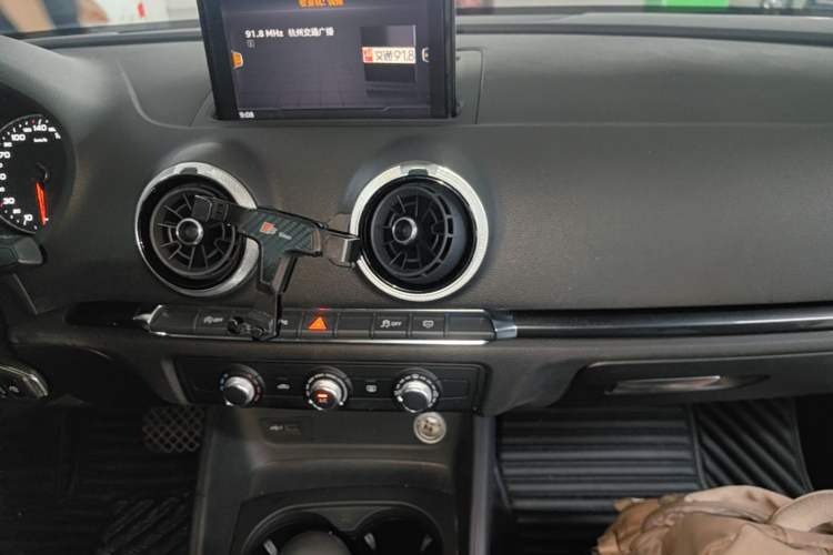 Used Audi A3 2018 30th Anniversary Edition Limousine 35 TFSI Fashion Model Audio And AC Panel