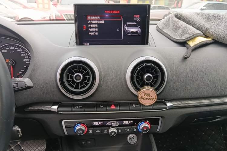 Used Audi A3 2018 30th Anniversary Edition Sportback 35 TFSI Style Model Audio And AC Panel