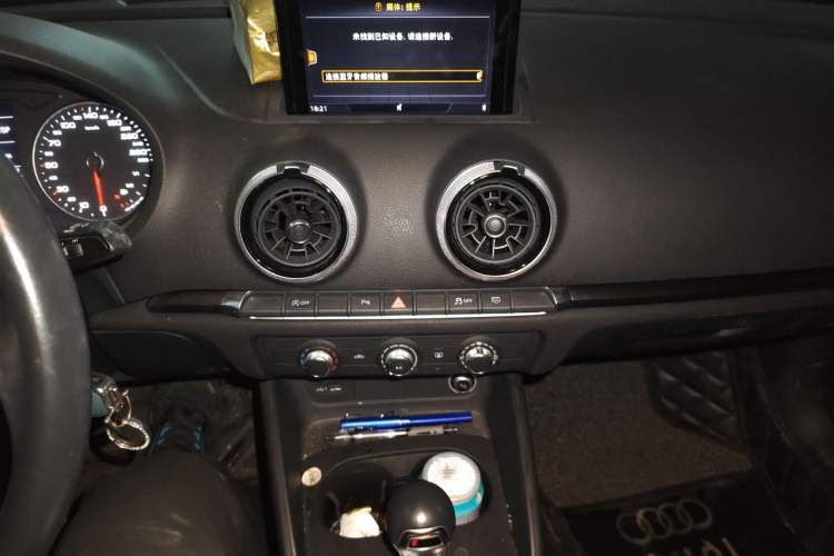 Used Audi A3 2018 30th Anniversary Edition Limousine 35 TFSI Fashion Model Audio And AC Panel