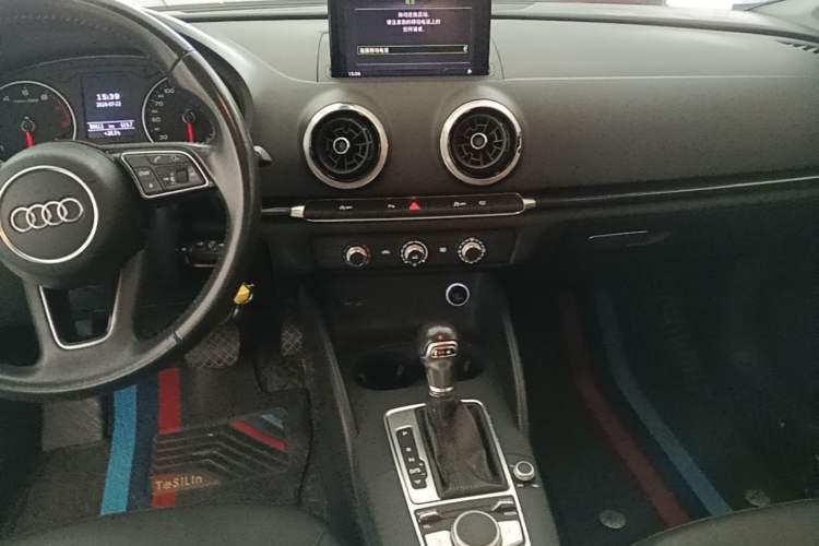 Used Audi A3 2018 30th Anniversary Edition Limousine 35 TFSI Fashion Model Audio And AC Panel