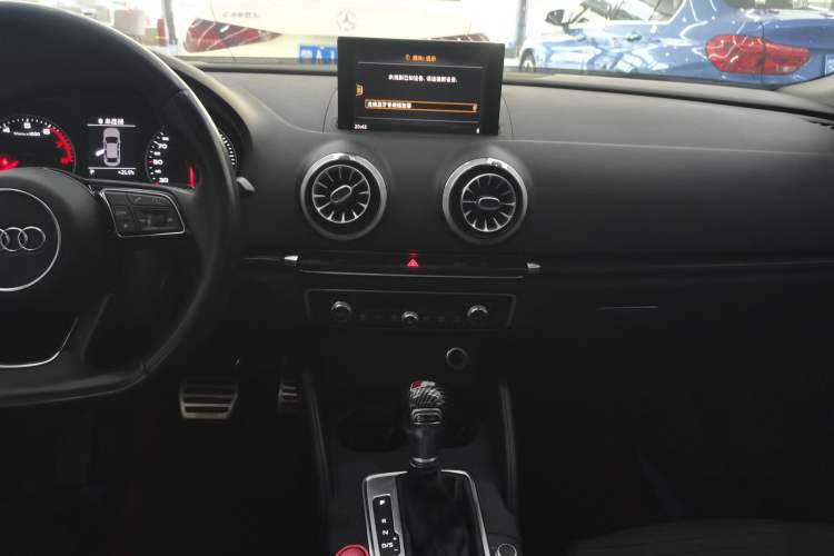 Used Audi A3 2018 30th Anniversary Edition Limousine 35 TFSI Sport Model Audio And AC Panel