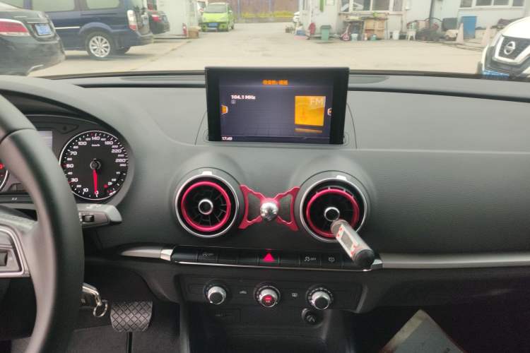 Used Audi A3 2018 30th Anniversary Edition Limousine 35 TFSI Ambition Model Audio And AC Panel