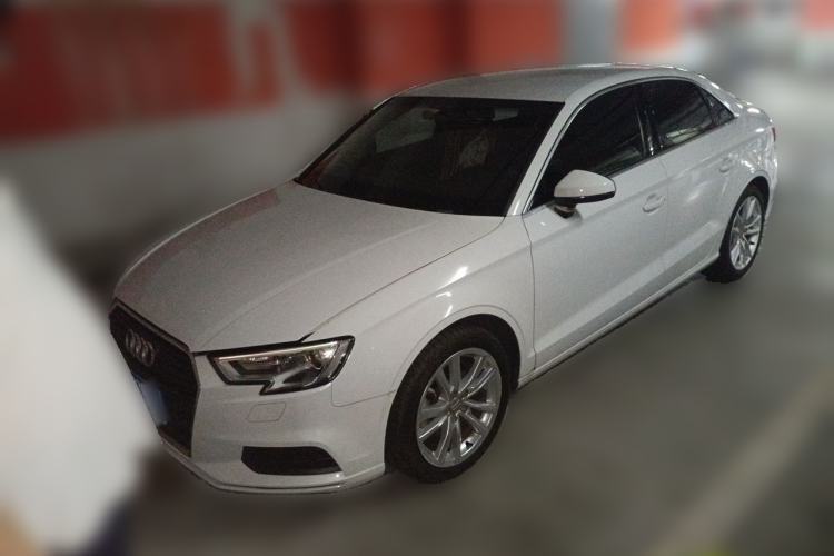 Used Audi A3 2018 30th Anniversary Edition Limousine 35 TFSI Ambition Model Guazi used car, China used car export, Used car for sale, Used cars, Cheapest cars for sale