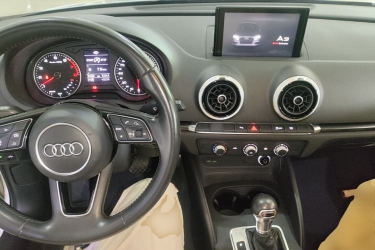 Used Audi A3 2018 30th Anniversary Edition Sportback 35 TFSI Fashion Model Center Console
