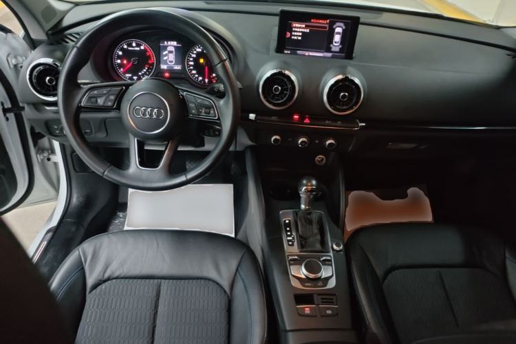 Used Audi A3 2018 30th Anniversary Edition Limousine 35 TFSI Fashion Model Center Console