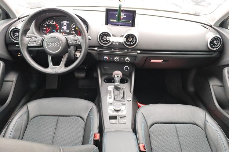 Used Audi A3 2018 30th Anniversary Edition Sportback 35 TFSI Fashion Model Center Console