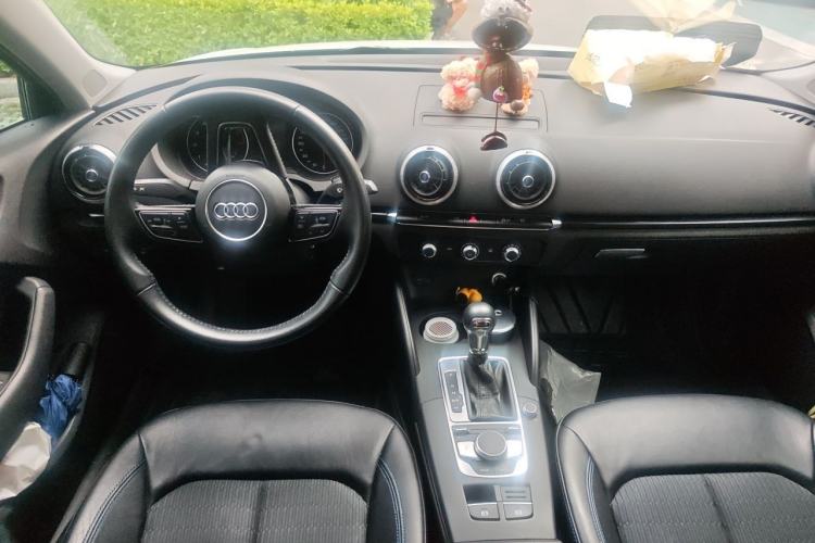 Used Audi A3 2018 30th Anniversary Edition Sportback 35 TFSI Fashion Model Center Console