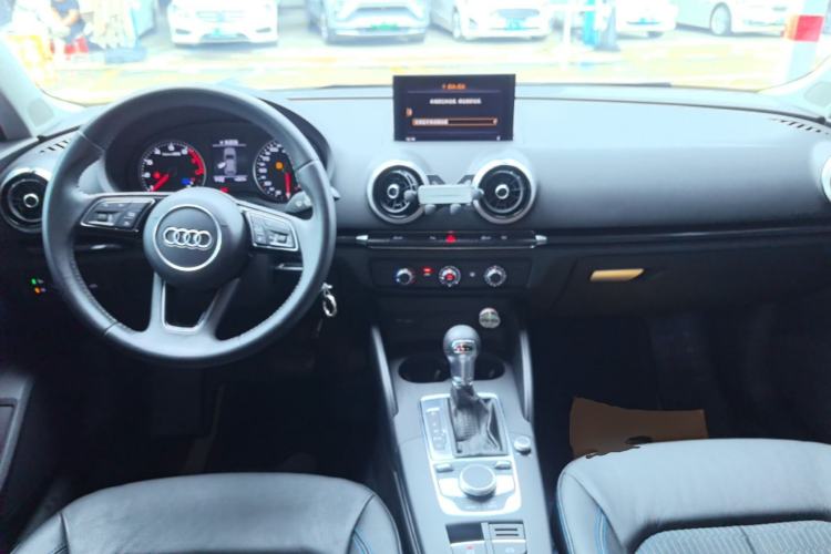 Used Audi A3 2018 30th Anniversary Edition Sportback 35 TFSI Fashion Model Center Console