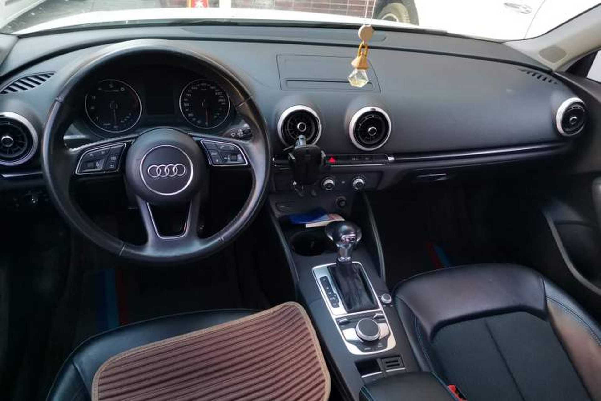 Used Audi A3 2018 30th Anniversary Edition Limousine 35 TFSI Fashion Model Center Console