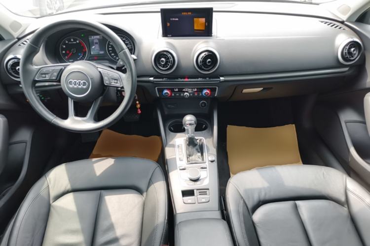 Used Audi A3 2018 30th Anniversary Edition Sportback 35 TFSI Style Model Center Console