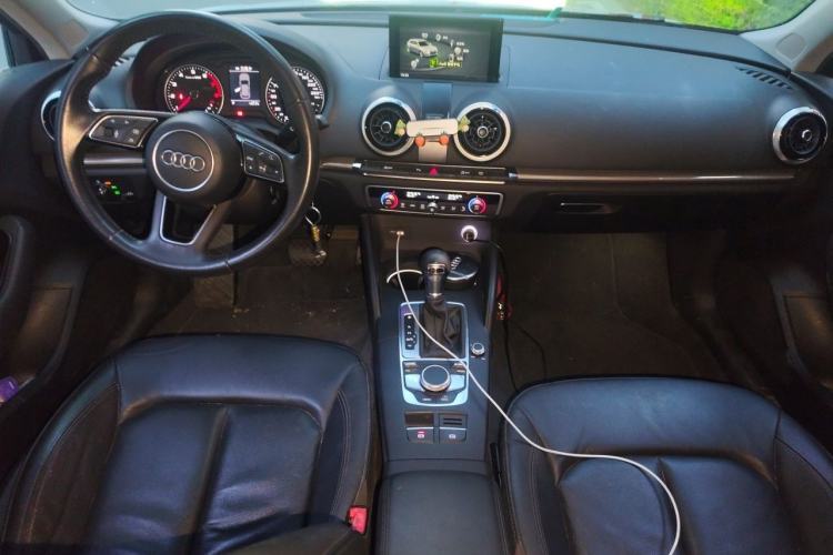 Used Audi A3 2018 30th Anniversary Edition Sportback 35 TFSI Style Model Center Console