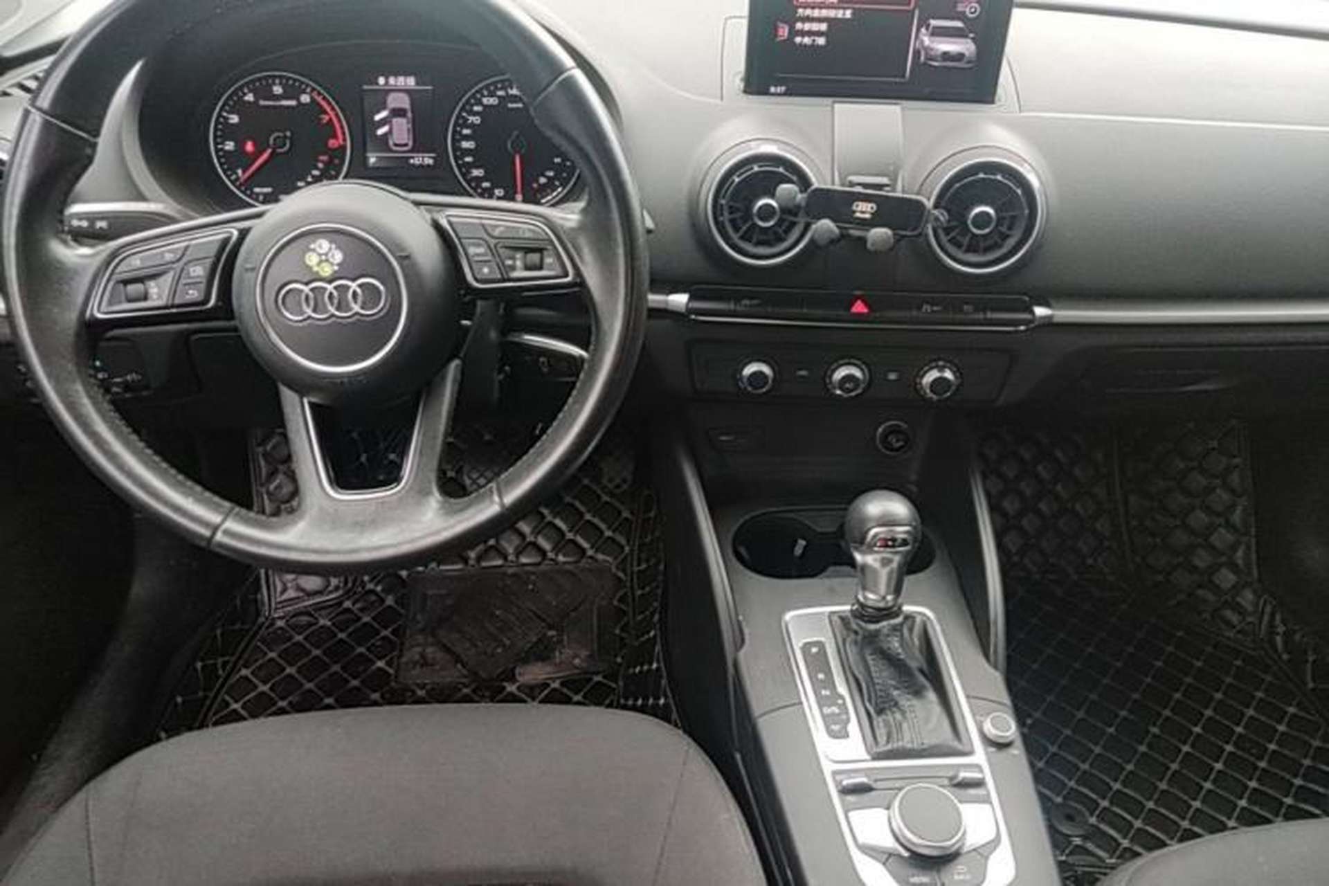 Used Audi A3 2018 30th Anniversary Edition Sportback 35 TFSI Ambition Model Center Console
