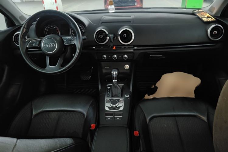 Used Audi A3 2018 30th Anniversary Edition Limousine 35 TFSI Fashion Model Center Console