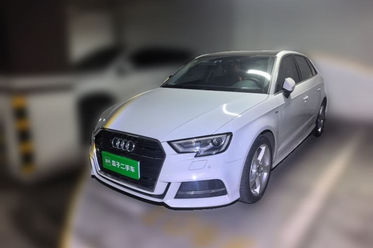 Used Audi A3 2018 30th Anniversary Edition Sportback 35 TFSI Fashion Model Guazi used car, China used car export, Used car for sale, Used cars, Cheapest cars for sale