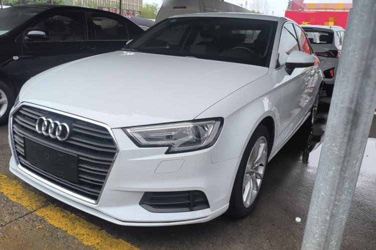 Used Audi A3 2018 30th Anniversary Edition Limousine 35 TFSI Ambition Model Guazi used car, China used car export, Used car for sale, Used cars, Cheapest cars for sale