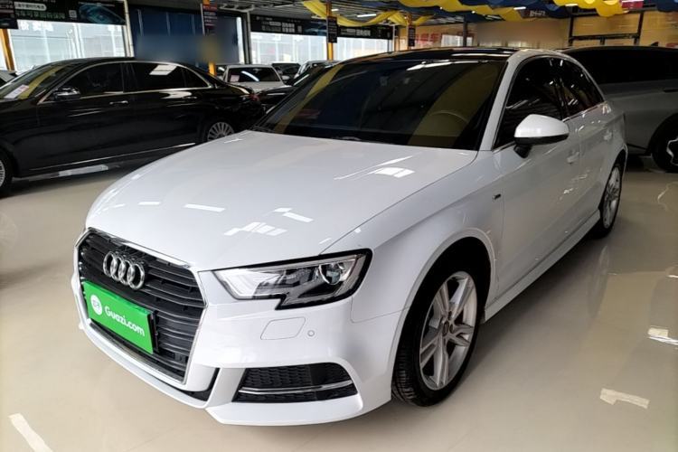 Ojetý Audi A3 2018 30th Anniversary Edition Limousine 35 TFSI Fashion Model Guazi used car, China used car export, Used car for sale, Used cars, Cheapest cars for sale