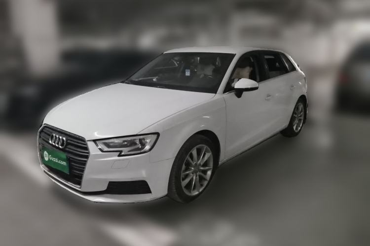 Used Audi A3 2018 30th Anniversary Edition Sportback 35 TFSI Ambition Model Guazi used car, China used car export, Used car for sale, Used cars, Cheapest cars for sale