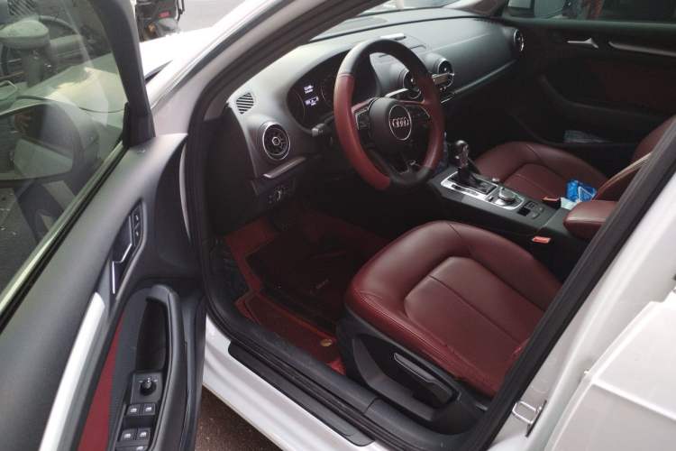 Used Audi A3 2018 30th Anniversary Edition Sportback 35 TFSI Ambition Model Driver Seat