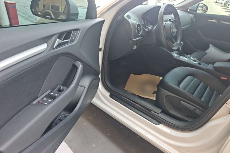 Used Audi A3 2018 30th Anniversary Edition Sportback 35 TFSI Ambition Model Driver Seat