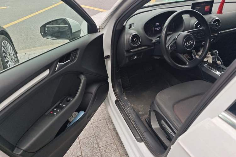 Used Audi A3 2018 30th Anniversary Edition Sportback 35 TFSI Ambition Model Driver Seat