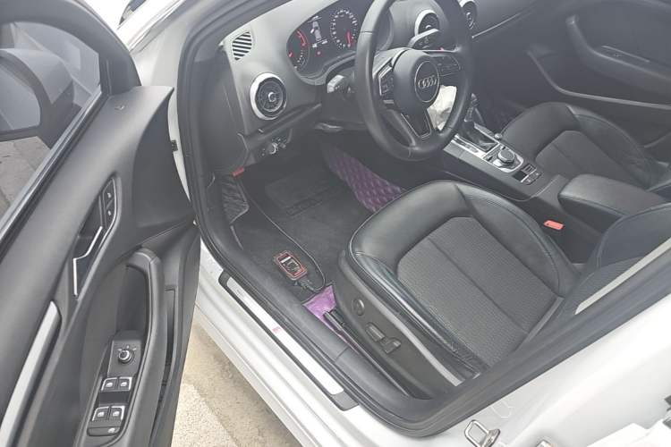 Used Audi A3 2018 30th Anniversary Edition Sportback 35 TFSI Fashion Model Driver Seat